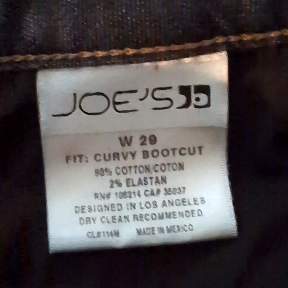 Joe's Jeans Low Rise, Straight Leg, Curvy - Picture 4 of 4